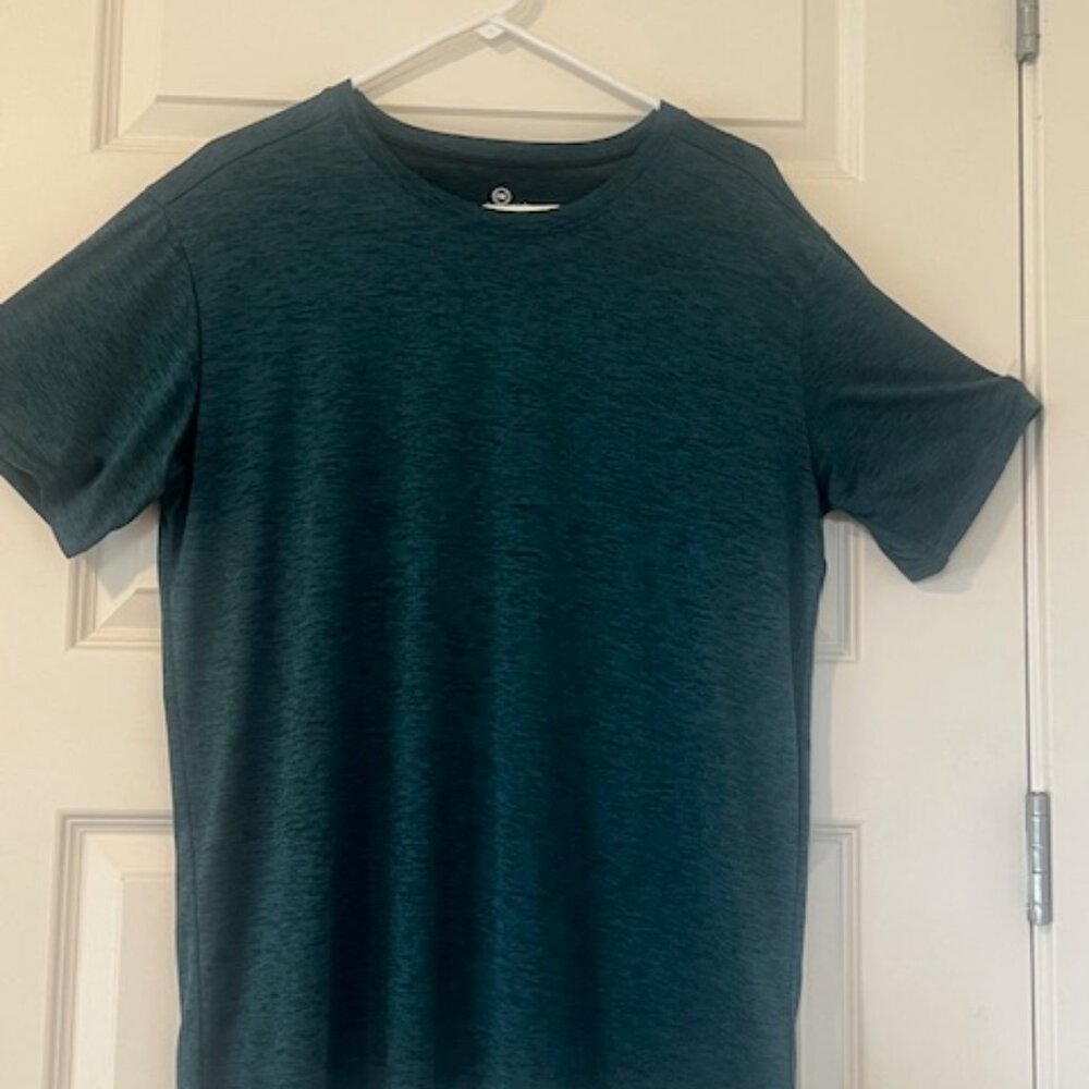 Real Essentials Men's Short sleeve shirt size XL